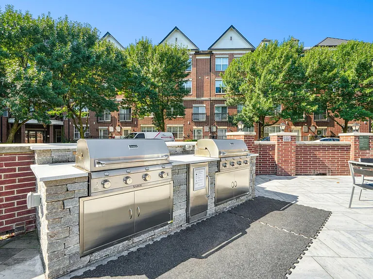 The Brownstones at Englewood South — Photo 30