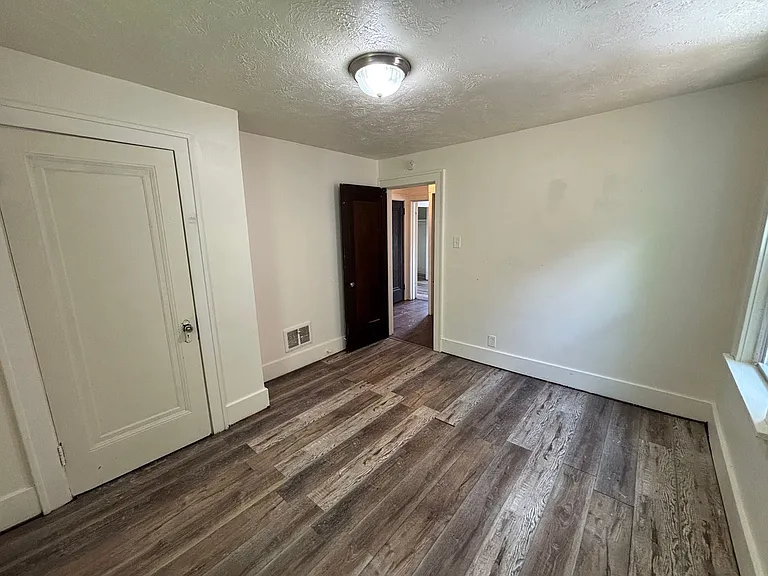 1409 Brookline Blvd — Photo 18