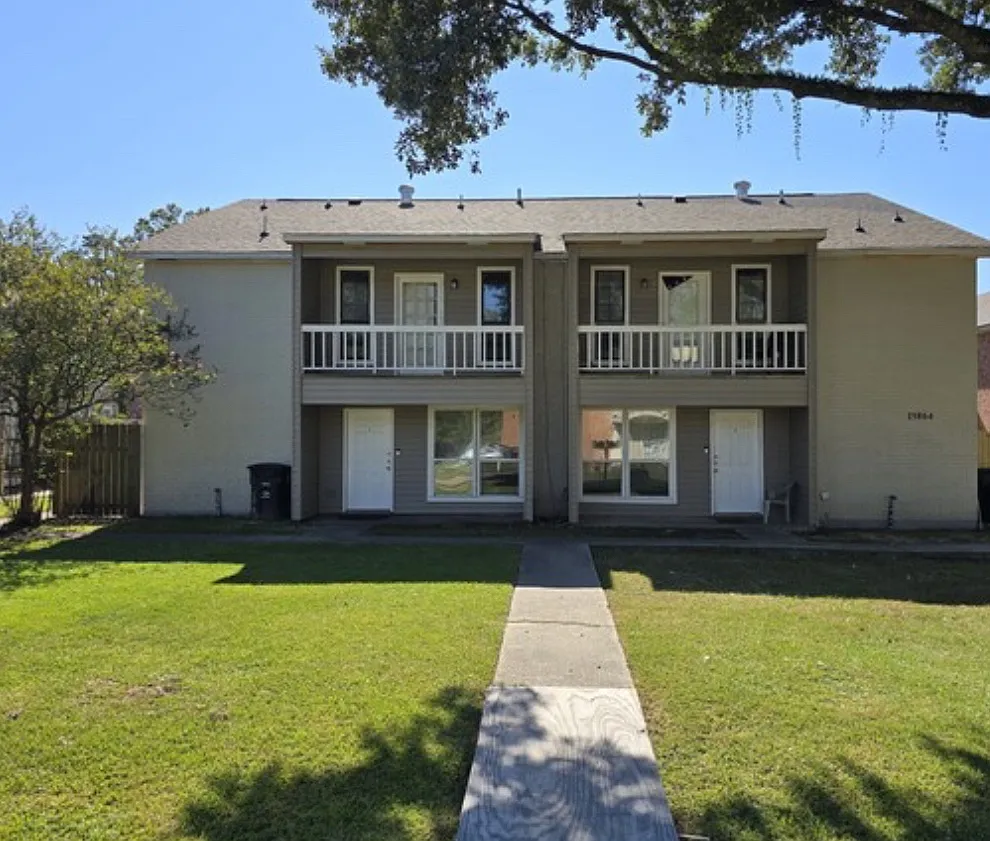 2 bed, 1.5 bath, $1,150 — Photo 2