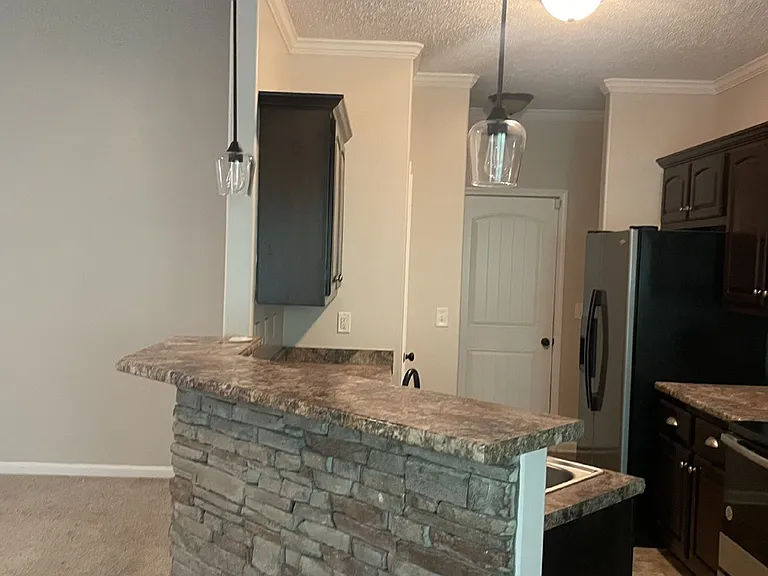 634 Hidden Valley Dr — Photo 8