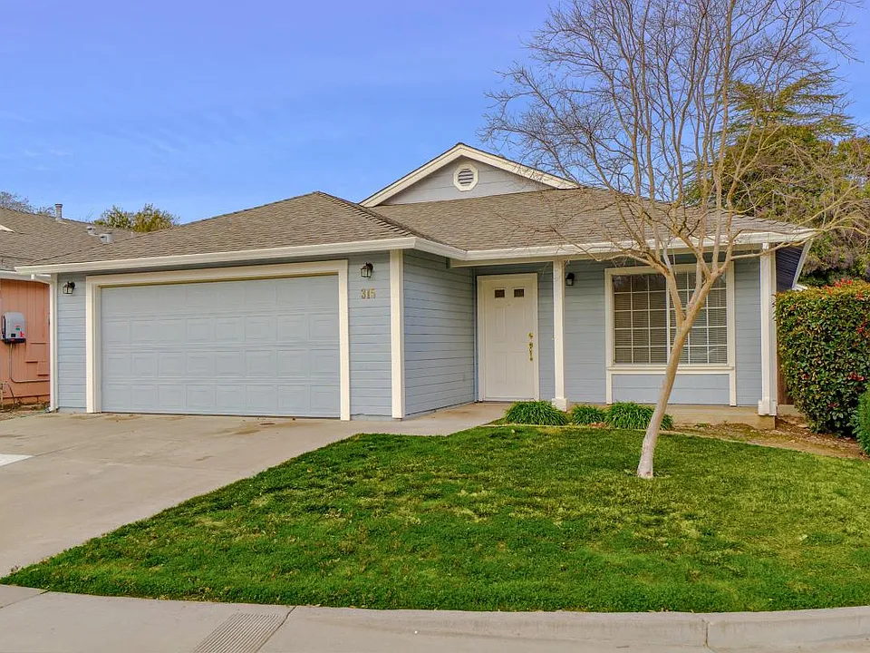315 Becerra Way