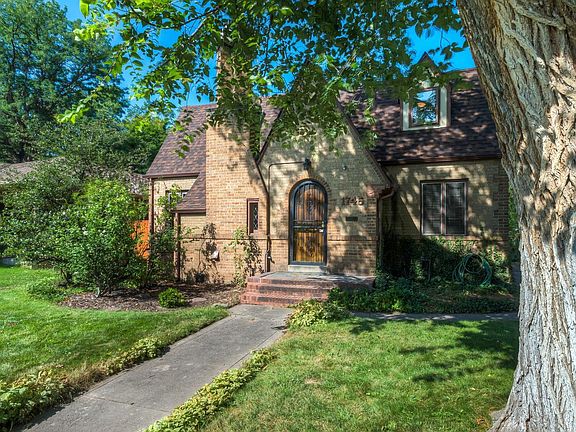 2nd image of 1745 Krameria St