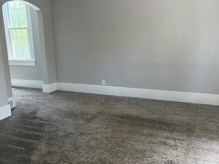 126 Monroe St — Photo 7