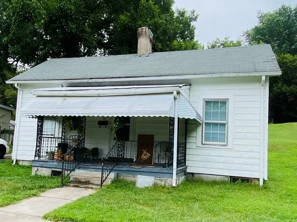 77 Fairfield Ave, Danville, VA 24541