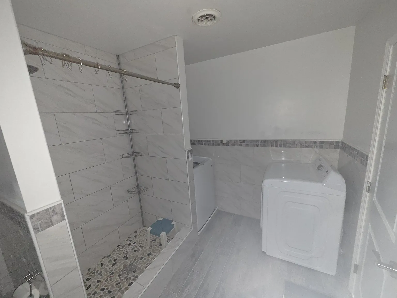 400 Kossuth Ave — Photo 3