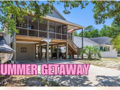 126 NE 1st Street, Oak Island, NC, 28465