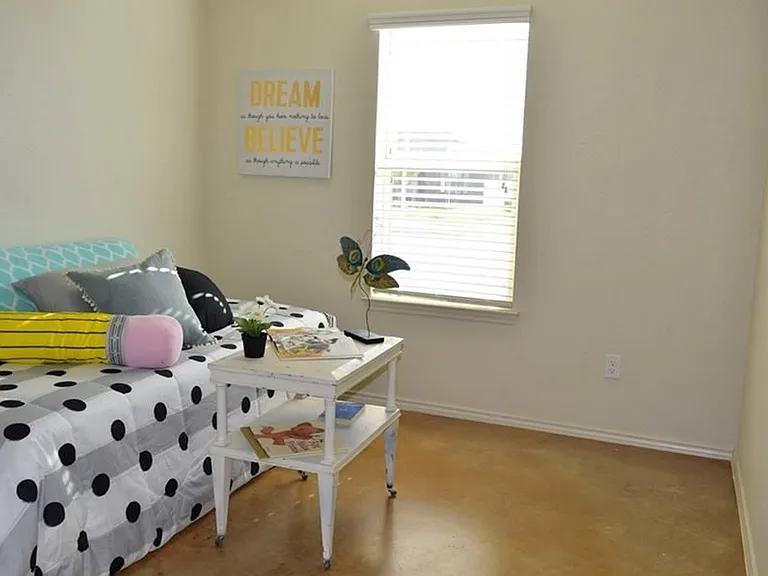 2711 Tara Dr — Photo 11
