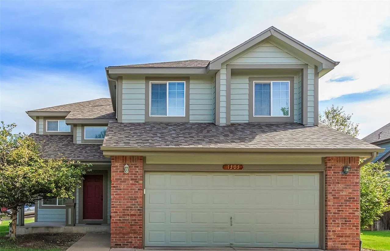 1305 Stockton Dr — Photo 4