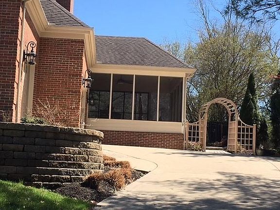 3rd image of 5133 Reserve Dr