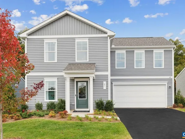 13 Saxon St, Charlottesville, VA 22902