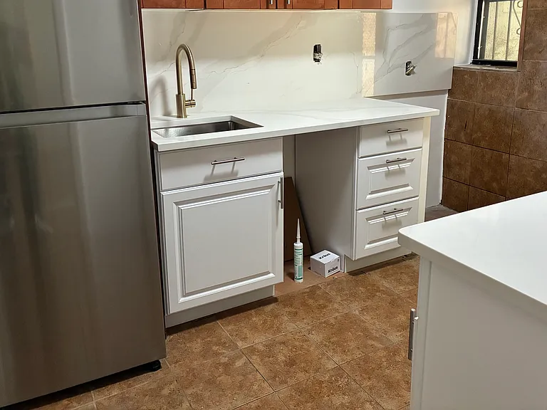 915 Greene Ave #1 — Photo 3