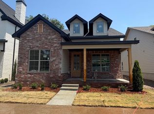 424 Gardens Ln, North Little Rock, AR 72114