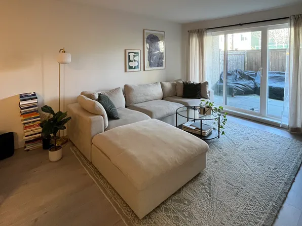 975 W 13th Ave #112, Vancouver, BC V5Z 1P4