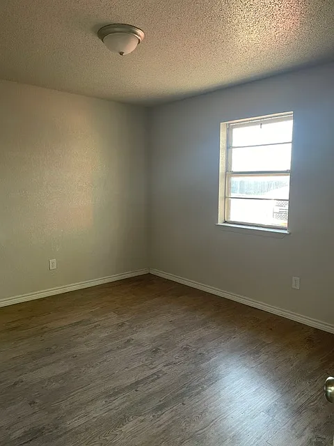 2 bed, $1,200 — Photo 4