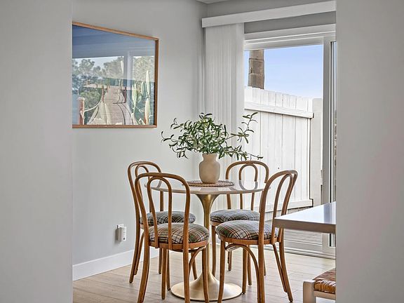 4th image of 648 E Solana Cir