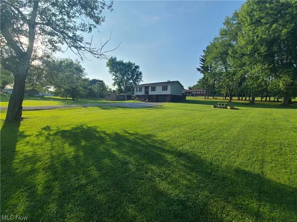 28600 Torch Rd, Coolville, OH 45723