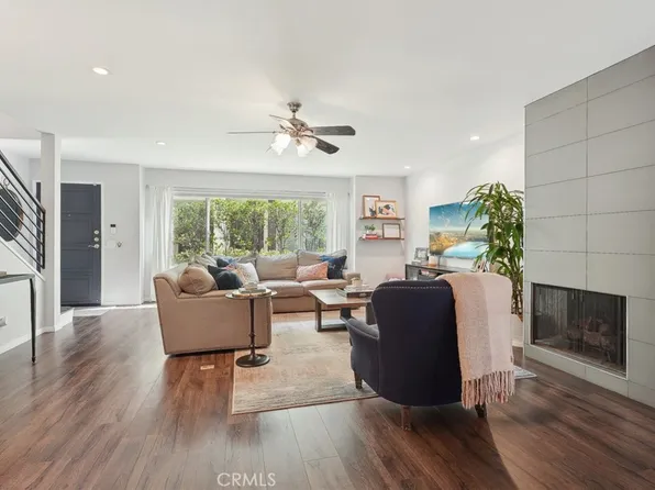 4321 Matilija Ave APT 10, Sherman Oaks, CA 91423