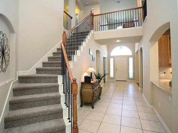 2nd image of 6225 Blackstone Dr