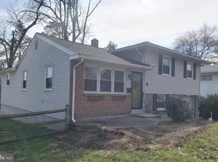 1104 Providence Rd, Secane, PA 19018