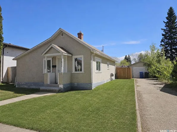 1432 105th STREET, North Battleford, SK S9A 1T3