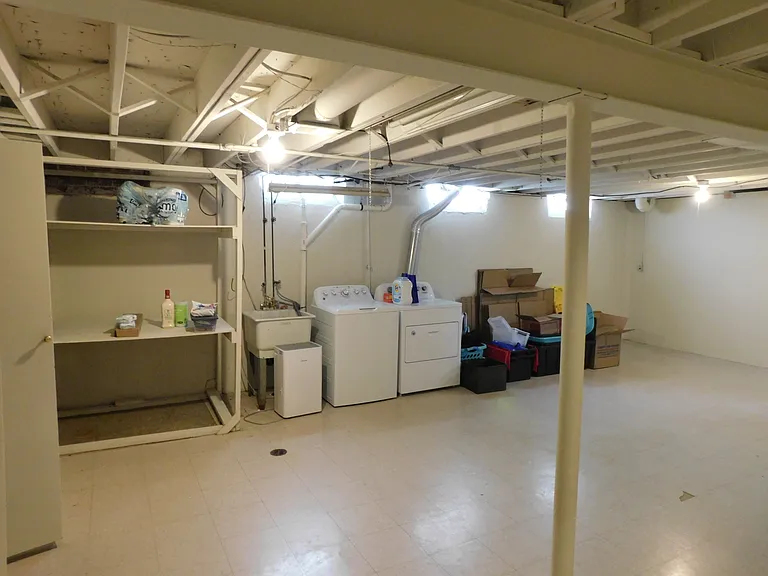 2208 Niagara Dr — Photo 14