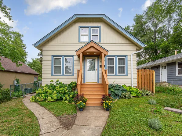 3807 27th Ave N, Robbinsdale, MN 55422