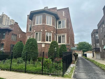 6745 S Crandon Ave, Chicago, IL, 60649