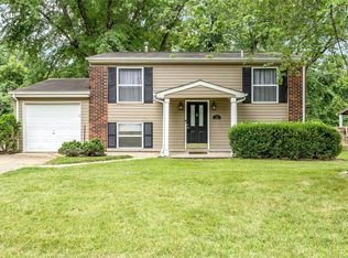 10 Edward Dr, Saint Charles, MO 63304