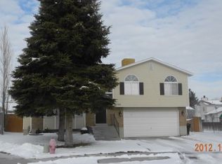6753 S Arrow Wood Ct, West Jordan, UT 84081