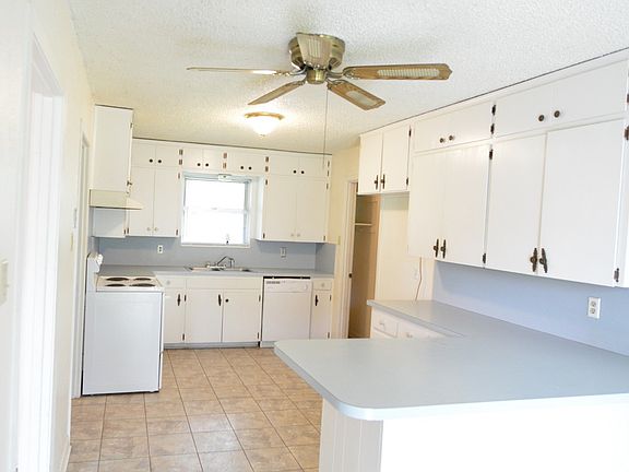 5th image of 8 Driftwood Dr