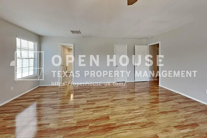 21210 Bridgemeadows Ln — Photo 10