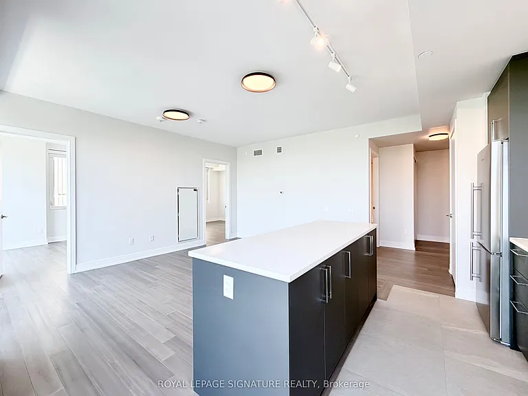 664 Spadina Ave #902 — Photo 2