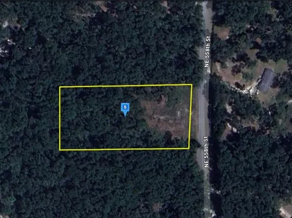 110 NE 558th St #37, Old Town, FL 32680