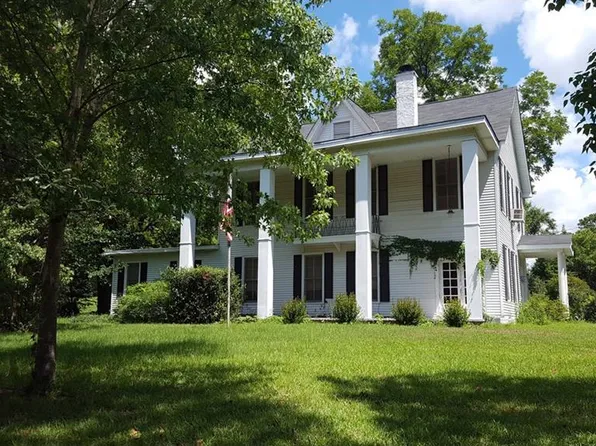 5481 Joy Ger Dr, Millbrook, AL 36054