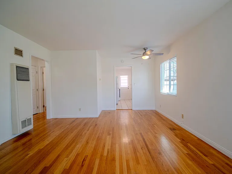 2159 Orange Ave — Photo 3