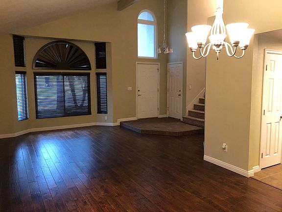 5th image of 41642 Zinfandel Ave