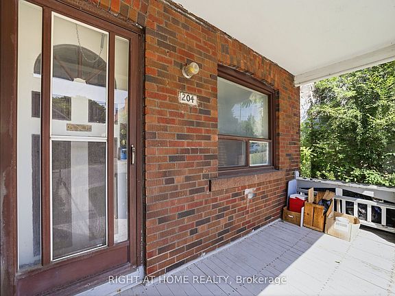 3rd image of 204 Highfield Rd