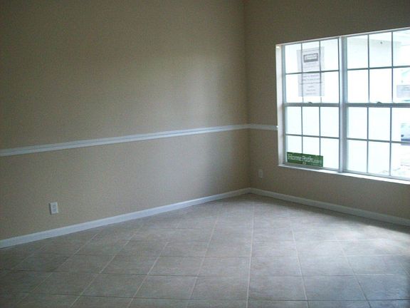 4th image of 6814 NW Garbett Street
