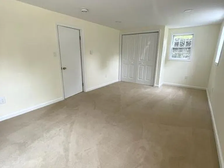 4408 Glenridge St — Photo 12