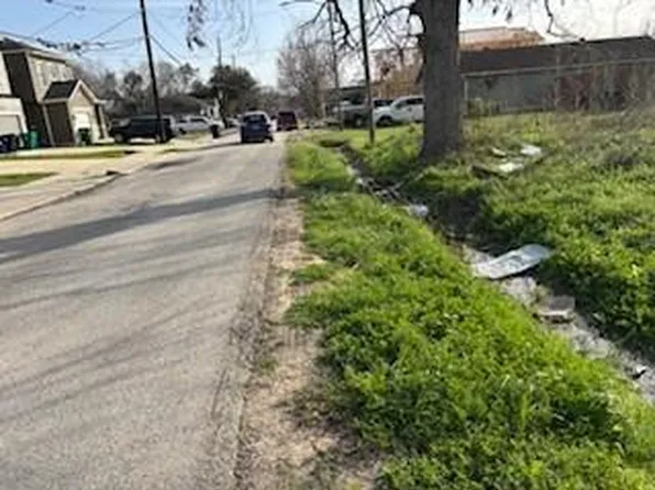 6729 Knox St, Houston, TX 77091