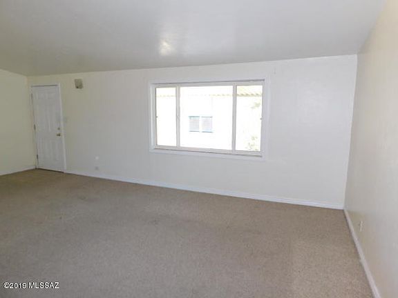 4th image of 2101 E Silvosa St