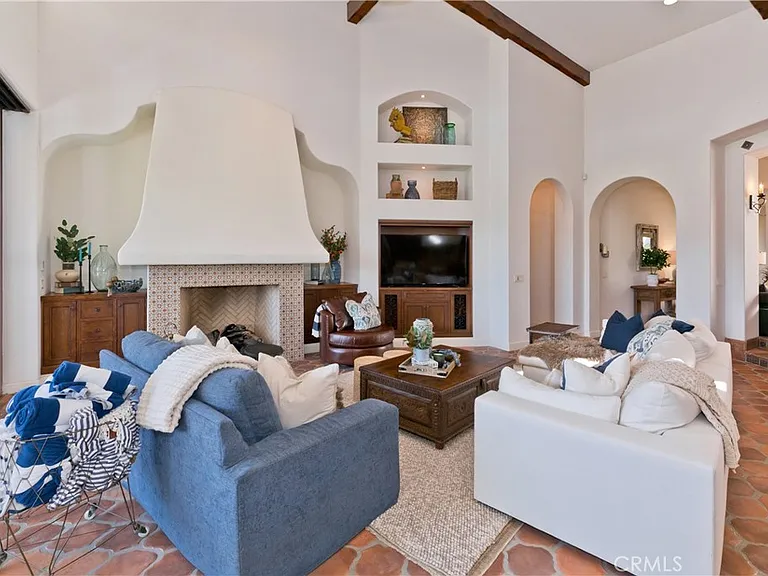 56145 Village Dr — Photo 12