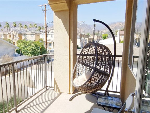 Upper-Level Private Balcony