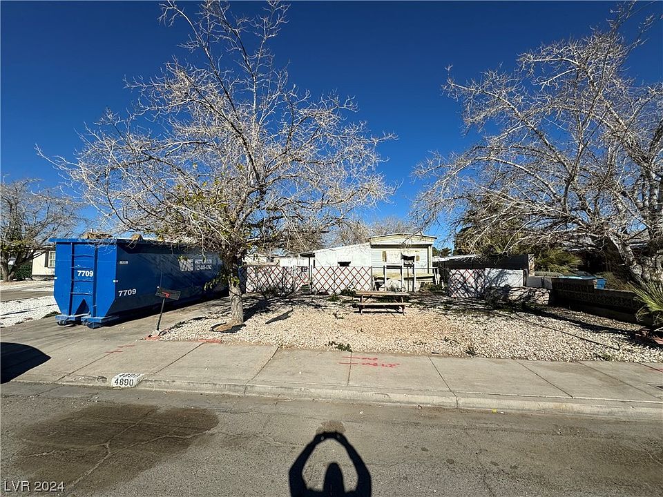 2nd image of 4890 Hildago Way