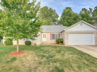 1706 Oak Park Dr, Champaign, IL 61822