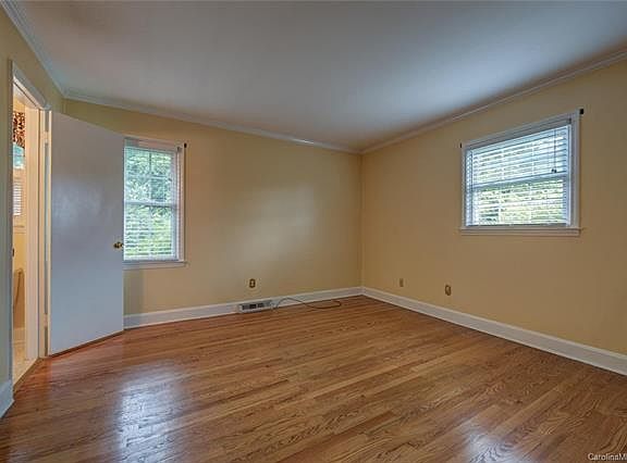 5th image of 1324 Churchill Dr