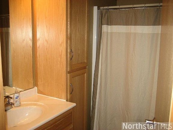 4th image of 1240 Southridge Ct