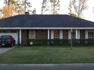15738 Parkwood Dr S, Gulfport, MS 39503