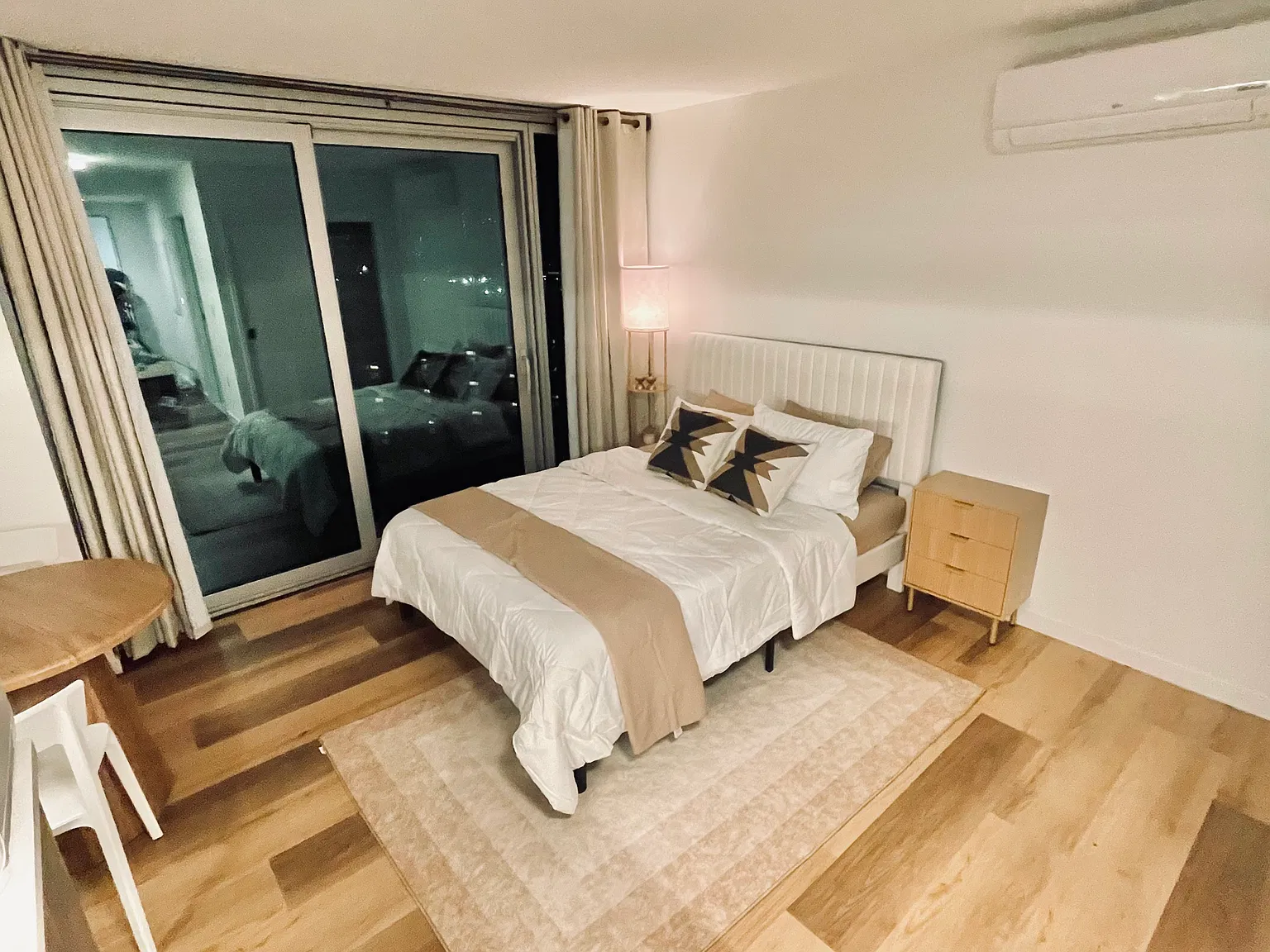 Studio, 394 sqft, $2,800 — Photo 4
