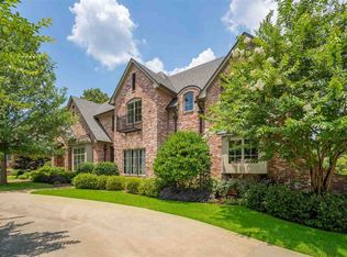 13 Spring Creek Pl, Longview, TX 75604